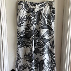 Tahari Black and White Wide Leg Pants
